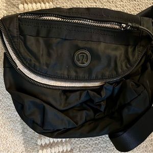 Lululemon purse
